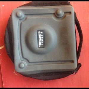 GameCube shaped game carrying case